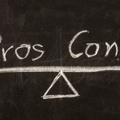 pros-contra-concepto-lista-vacía-en-pizarra